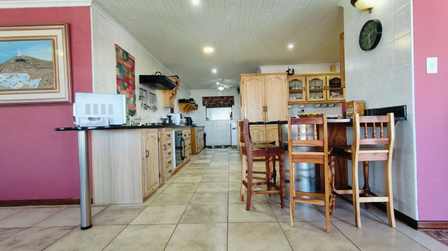 7 Bedroom Property for Sale in Bayview Western Cape